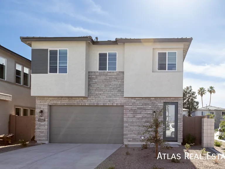 2355 N 79th Way — Photo 1