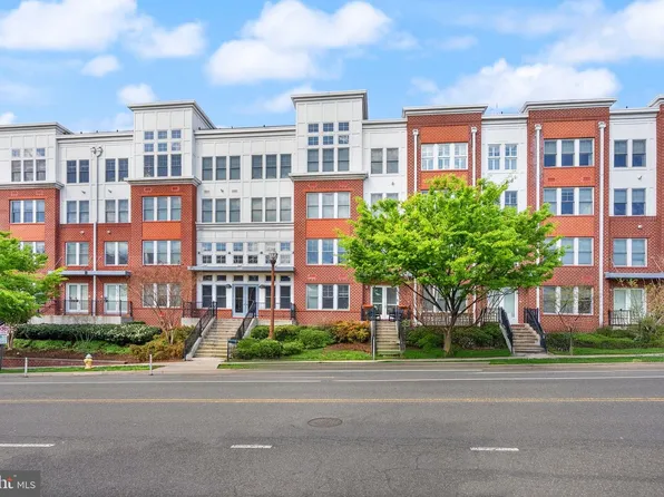 1418 N Rhodes St #B105, Arlington, VA 22209