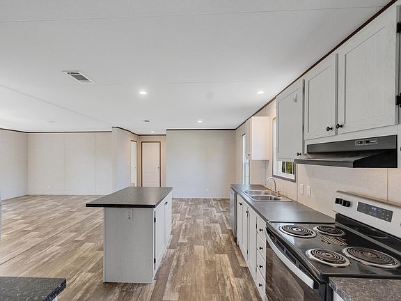 4th image of 12980 80TH Avenue