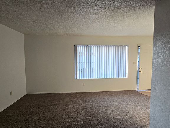 3rd image of 2323 Chester Ln APT 5