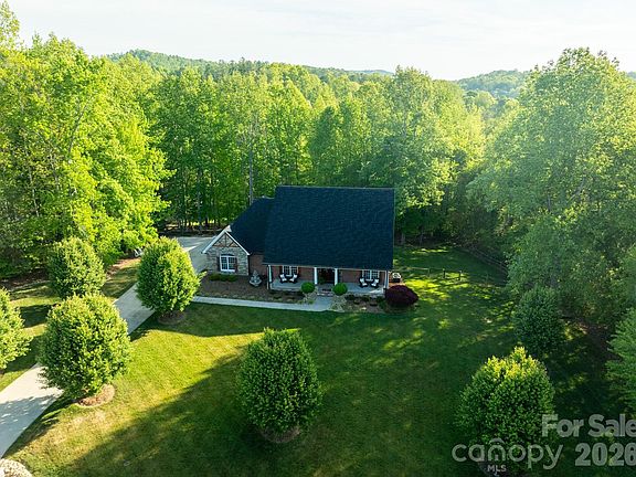 2nd image of 2447 Thornfield Dr