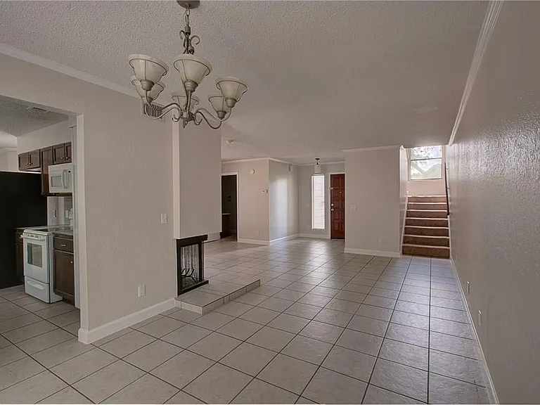 8402 Tallwood Dr #B — Photo 5