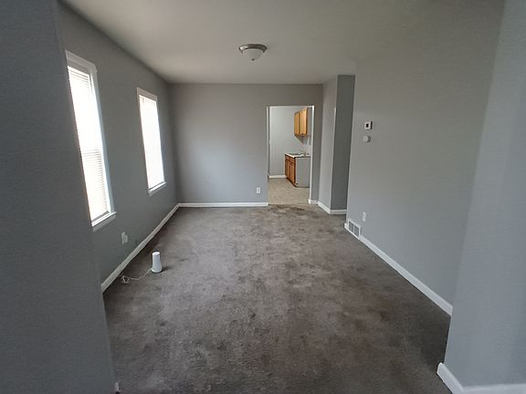 5th image of 13624 Piedmont St