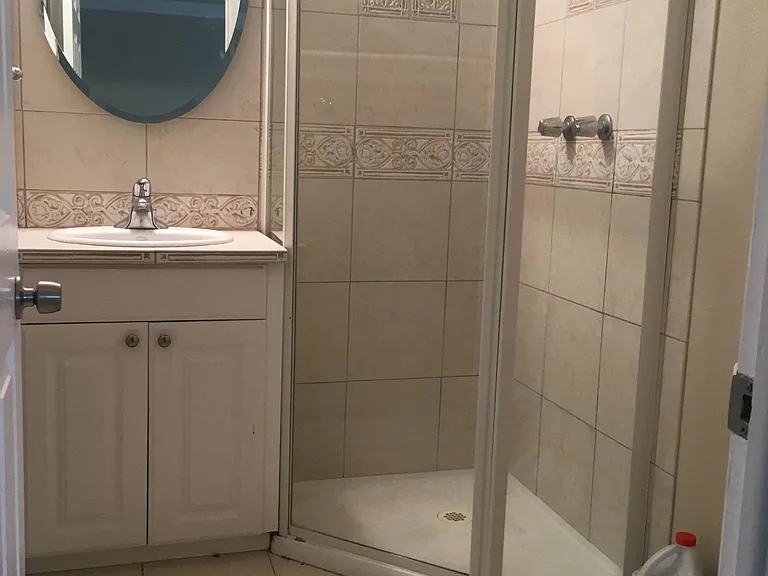 390 S Taft St — Photo 14