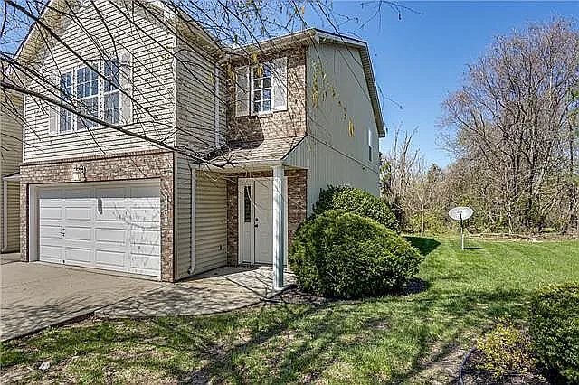 1st image of 1654 NW Garrett Dr #1654