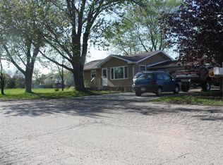 9130 67th St, Kenosha, WI 53142