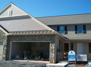 22 Rebecca Dr, Denver, PA 17517