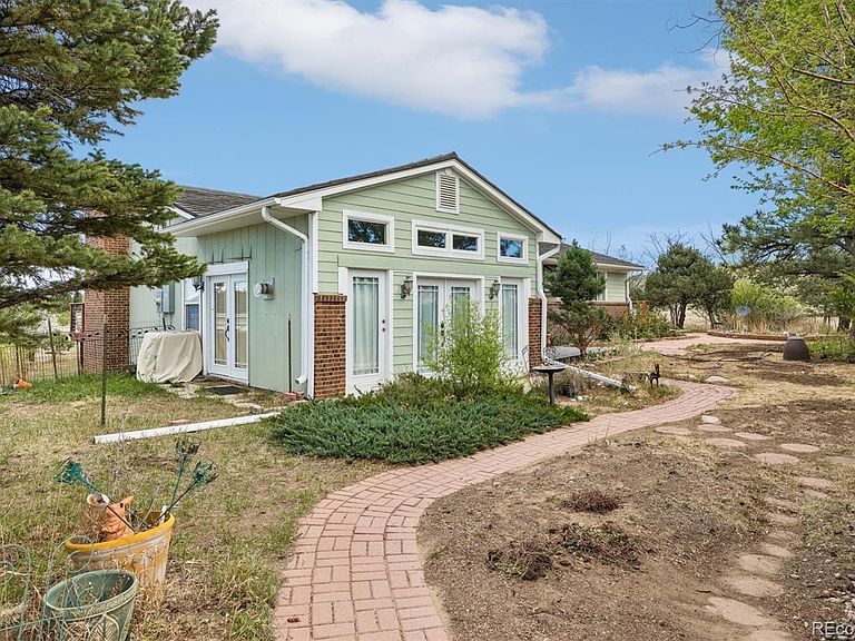Listing photo 5