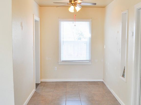 3rd image of 1023 Las Palmas Ave