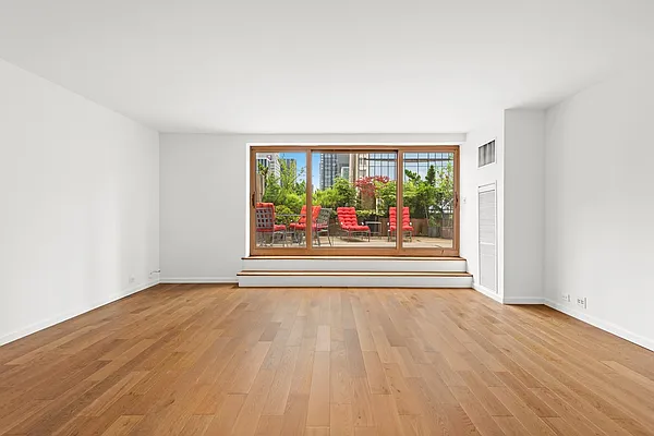 Rented by Douglas Elliman | media 14