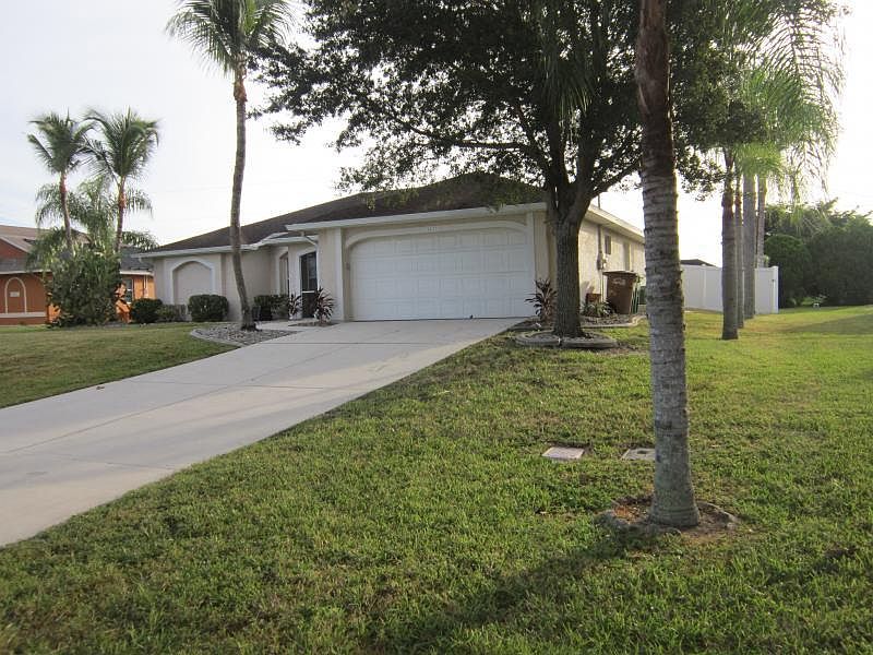 1st image of 5427 SW 21st Pl