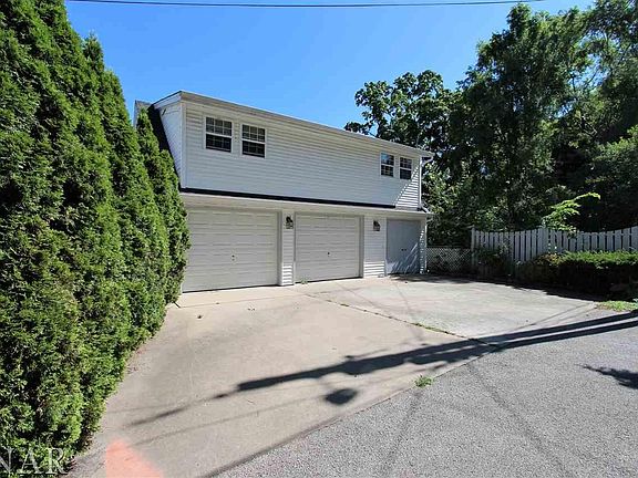 2nd image of 609 N Roosevelt Ave