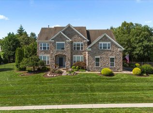107 Coachlight Cir, Chalfont, PA 18914