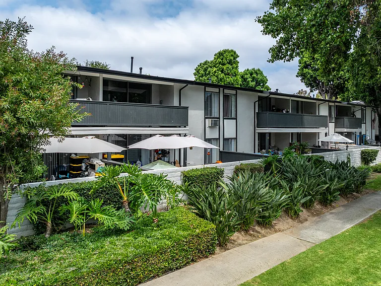 The Arbors Santa Ana — Photo 19