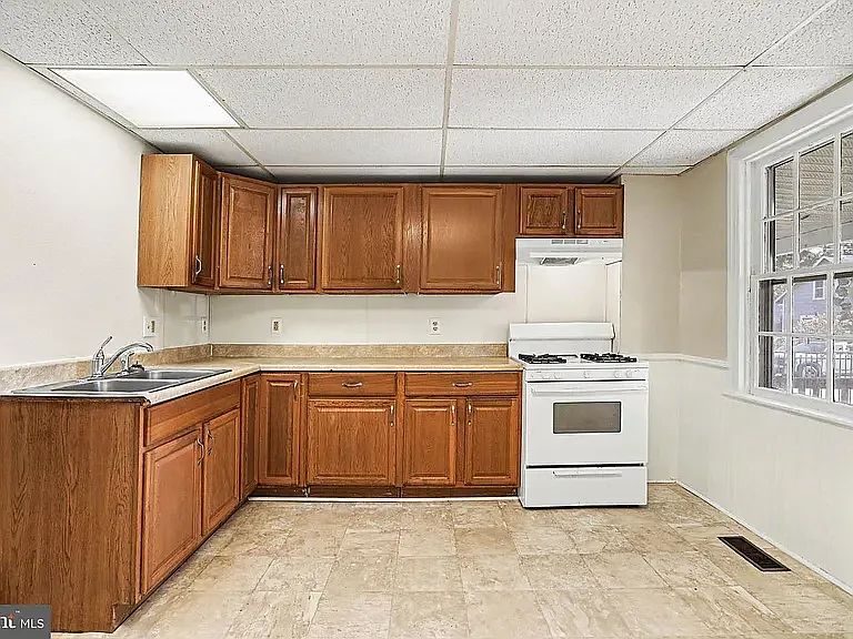 2 bed, 1200 sqft, $1,450 — Photo 4