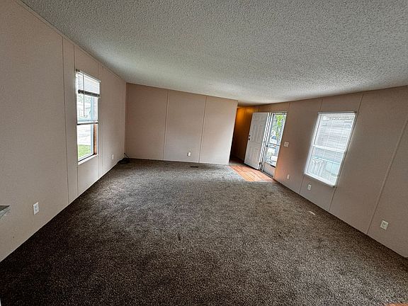 4th image of 30061 Montmorency Dr