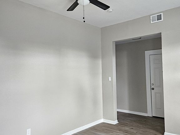 3rd image of 5887 Page Blvd #1E