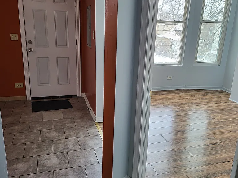 6729 S Saint Lawrence Ave #2 — Photo 3