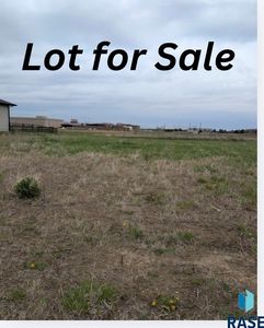 510 Bunyan Dr, Harrisburg, SD, 57032