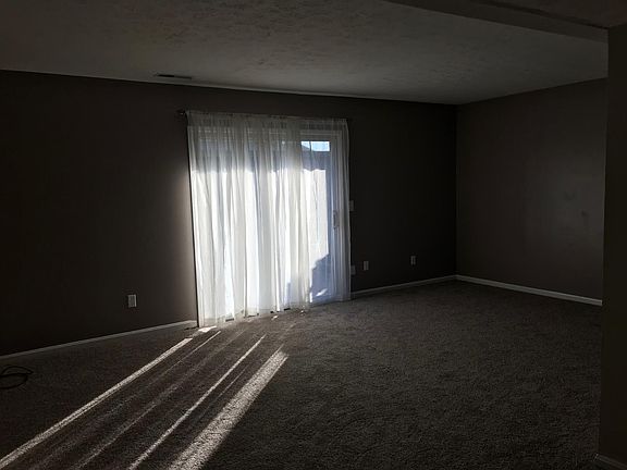 4th image of 3412 Amberway Ct