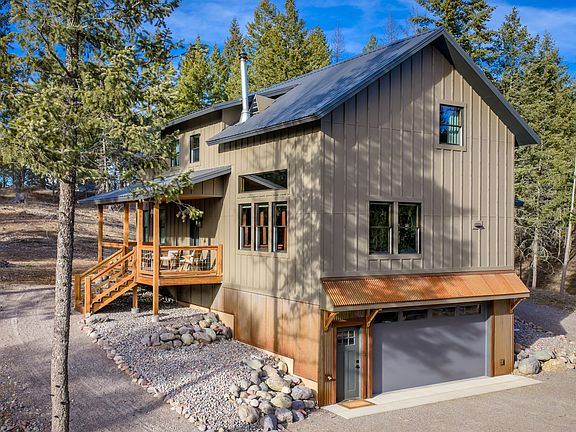 2nd image of 221 Belterra Rd