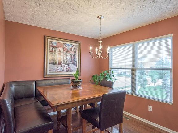 5th image of 5963 Canyon Creek Dr