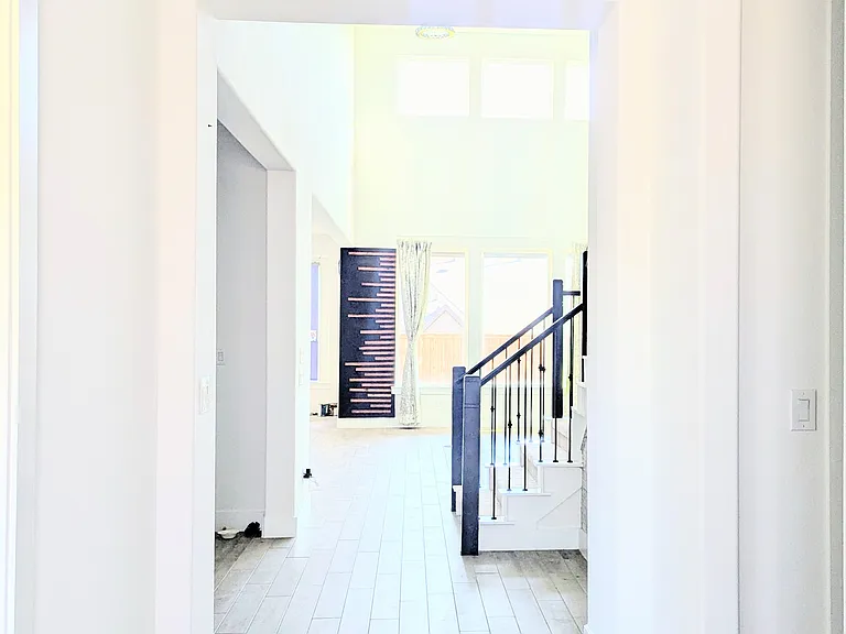 749 Pentonville Ln — Photo 14