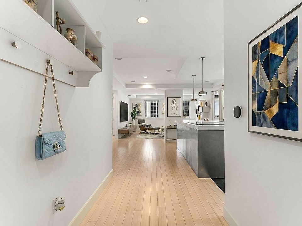 1st image of 1505 Elm St APT 1003