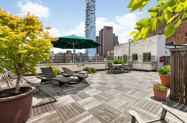 Sold by Compass | media 12