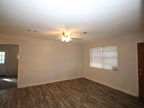 4th image of 6950 Hoyt St