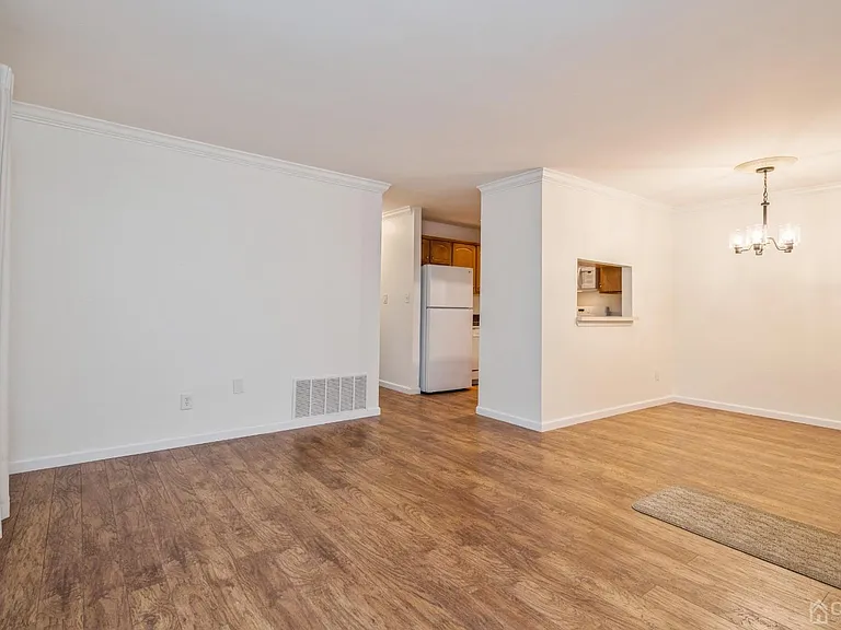 101 Quince Ct — Photo 4