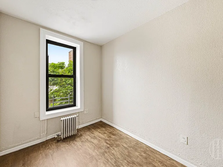 207 Hull St #2L — Photo 3