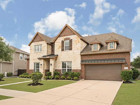 3rd image of 4418 Highland Field Ln