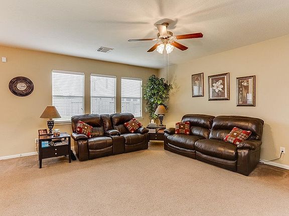 5th image of 15546 Anton Dr