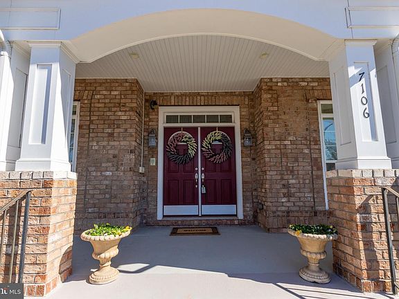 4th image of 7106 Vellex Ln