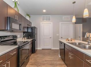 7410 Heuermann Rd #1302, San Antonio, TX 78256