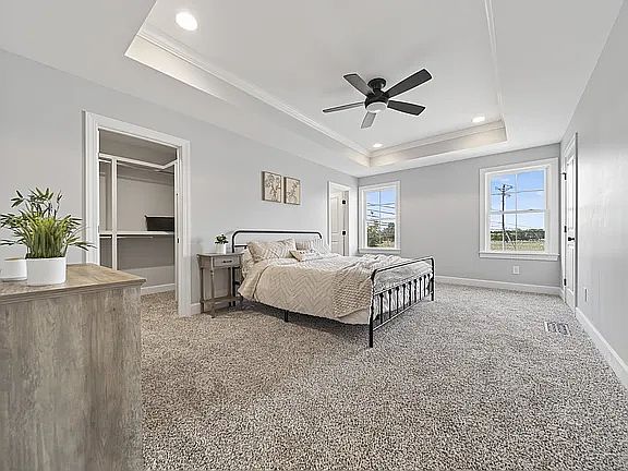 4th image of 905 S Maple St #100