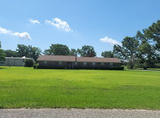 4922 Robinsonville Rd, Atmore, AL 36502