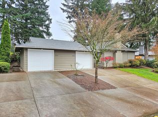 9030 SW Monterey Pl, Portland, OR 97225