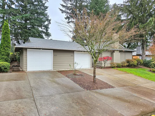 9030 SW Monterey Pl, Portland, OR 97225