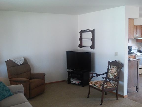 2nd image of 525 Millersville Ave