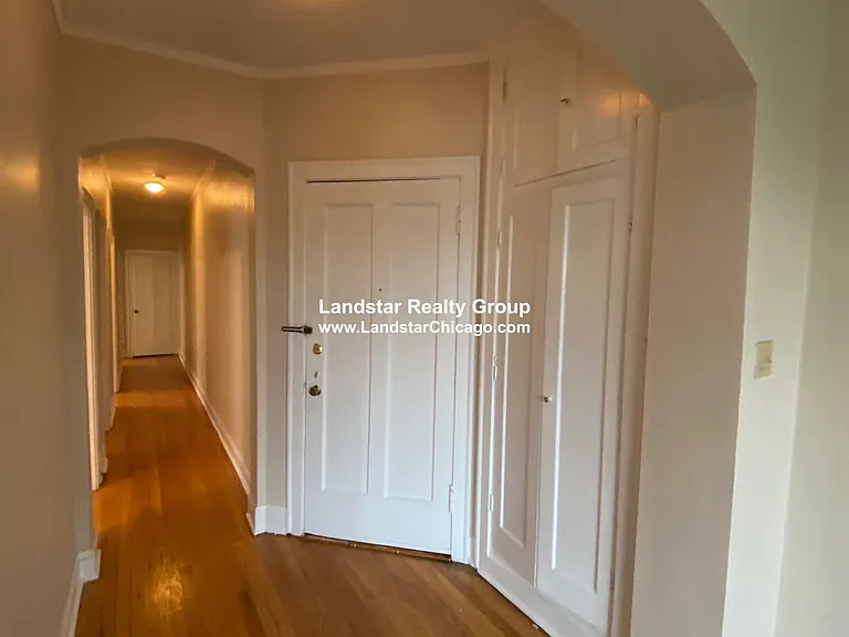 1107 Lake St #3S — Photo 5