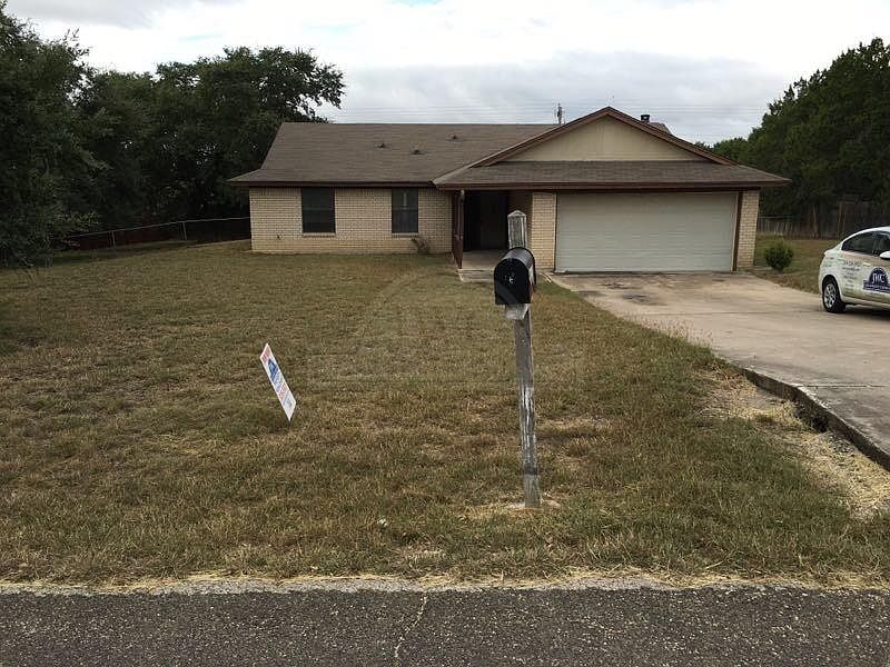 1st image of 4008 Lakecliff Dr