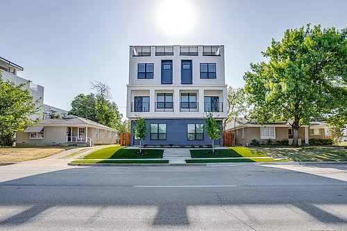 3141 McCart Ave Photo 1