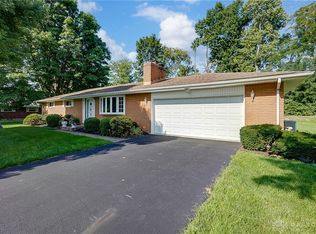 139 Parkhurst Rd, Dayton, OH 45440