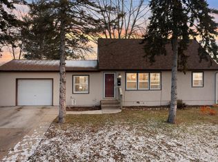 6980 Cloman Ave, Inver Grove Heights, MN 55076