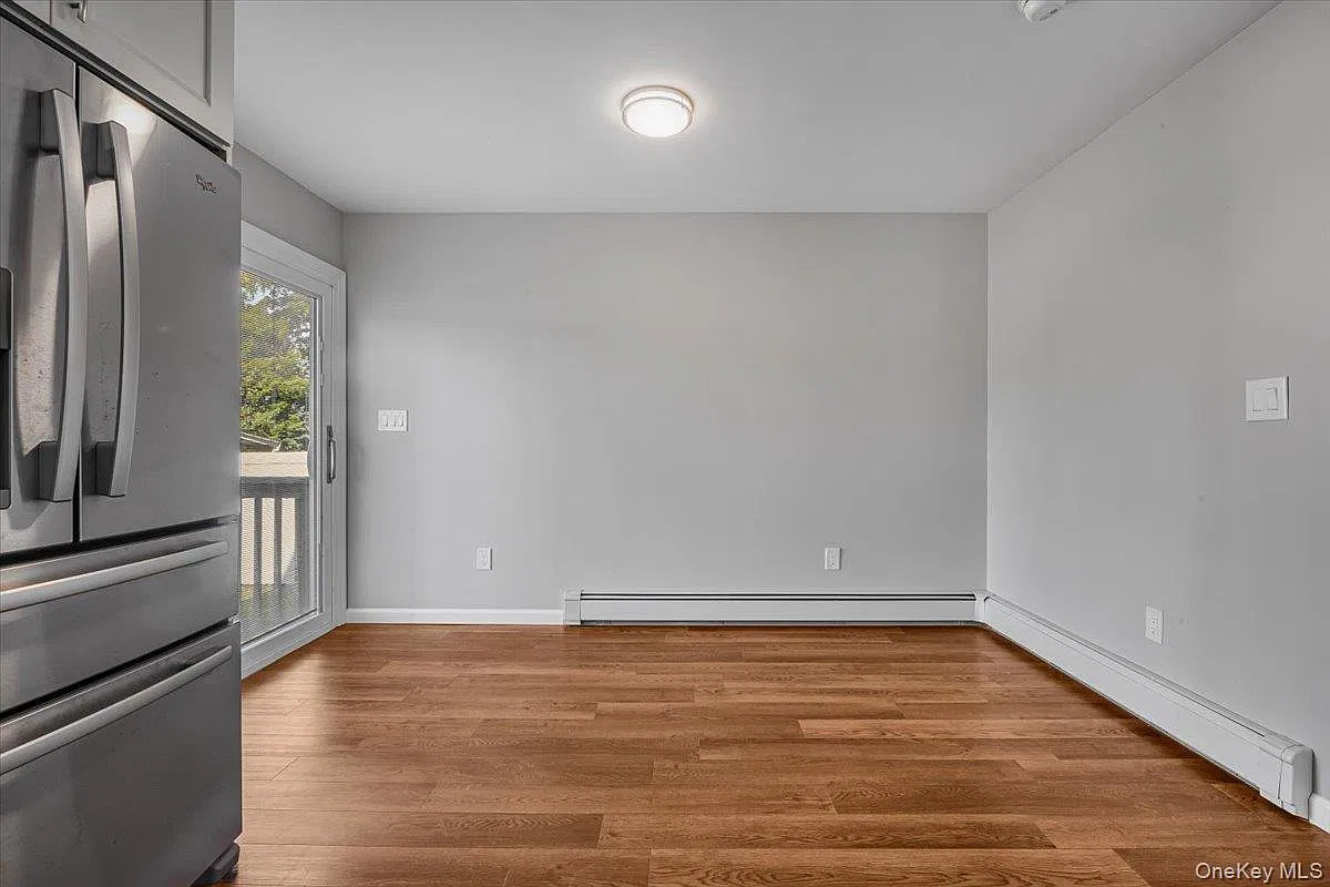 2 bed, 1.0 bath, 850 sqft, $3,200 — Photo 4