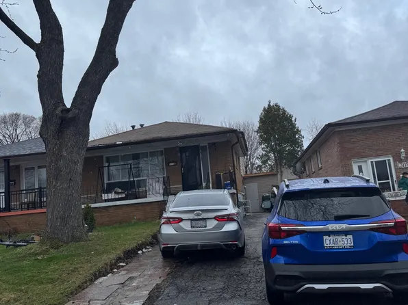 3115 Mallbridge Cres, Mississauga, ON L4T 2C5