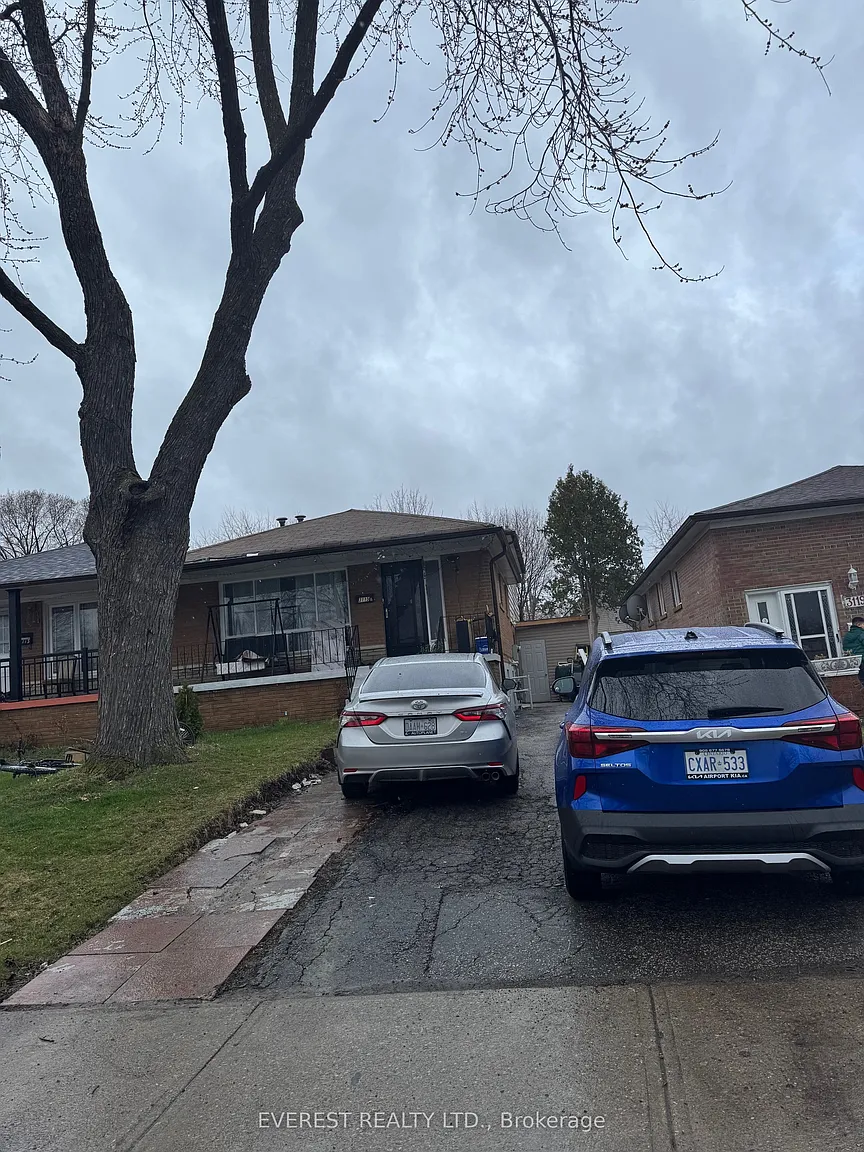 3115 Mallbridge Cres photo 1
