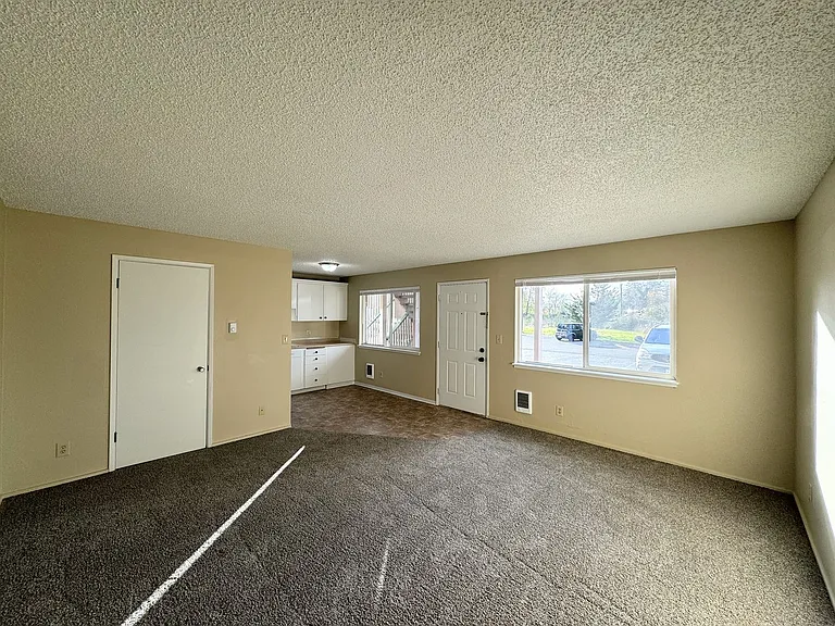 Oakwood Terrace Apartments — Photo 1